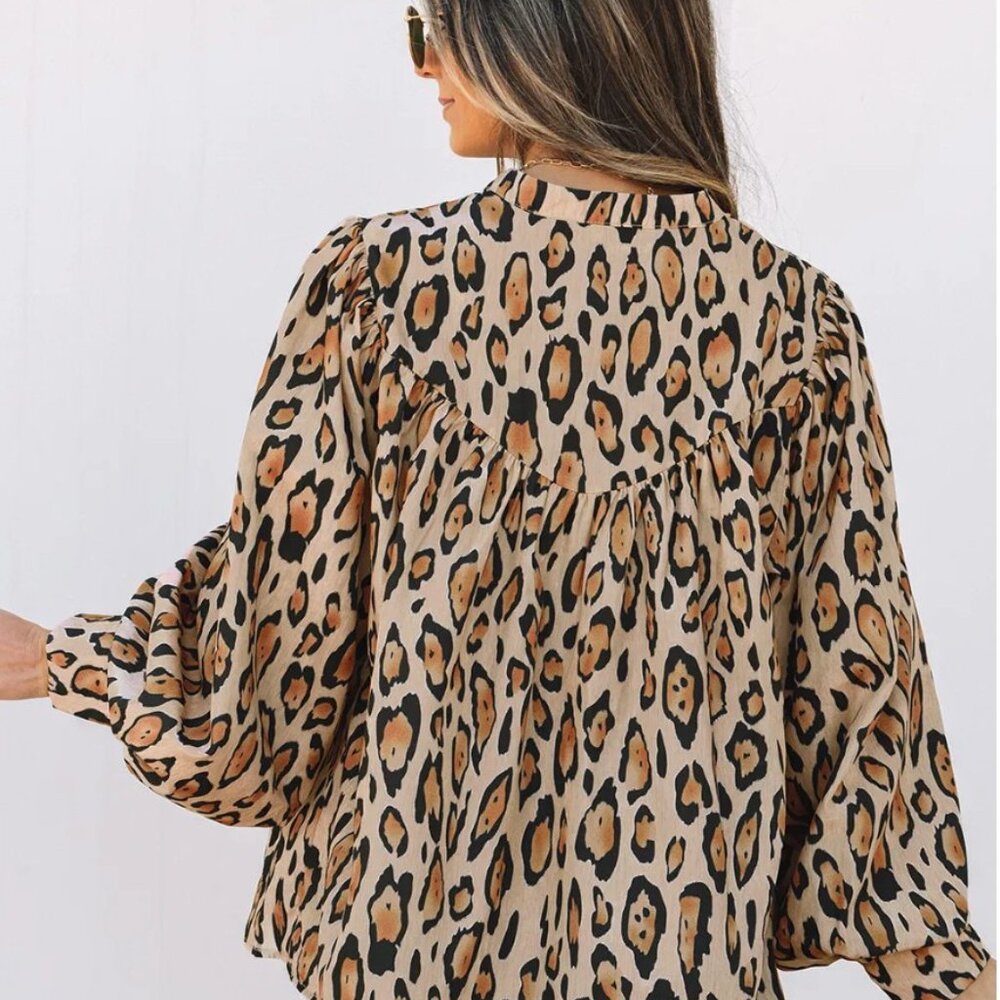 Oversized Balloon Sleeve Leopard Button-Up Blouse - Picture 4 of 5